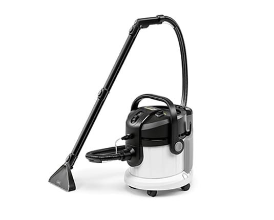 Shampouineuse Kärcher SE 4 avec flexible, tuyau long et brosse sol, idéale pour le nettoyage des tapis et moquettes